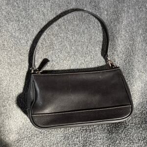 Vintage Coach Hampton Leather Demi 7785